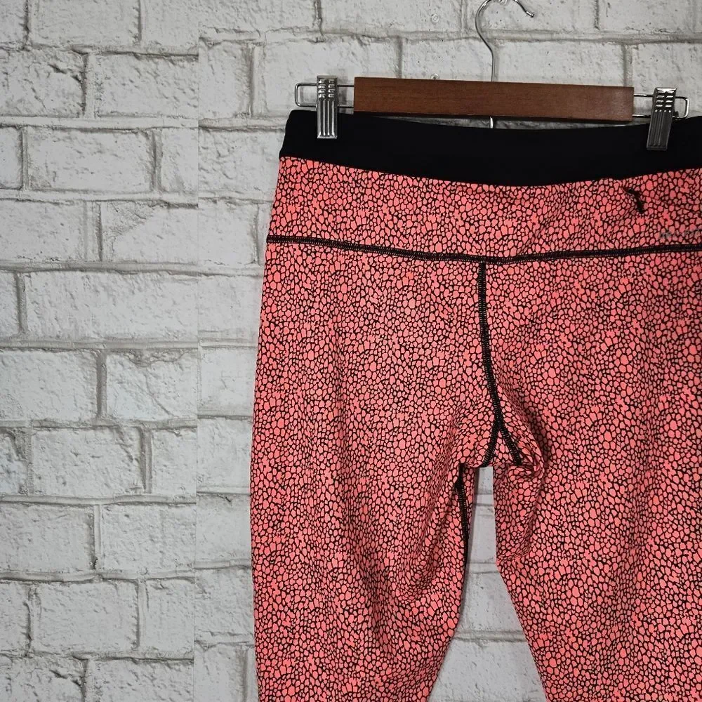 Nike Coral Pink Printed Capri Leggings with Black Waistband